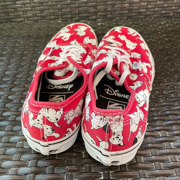 Vans 101 Dalmatians RARE Disney Low Profile Sneakers Lace Up Women’s 7 - Picture 5 of 9